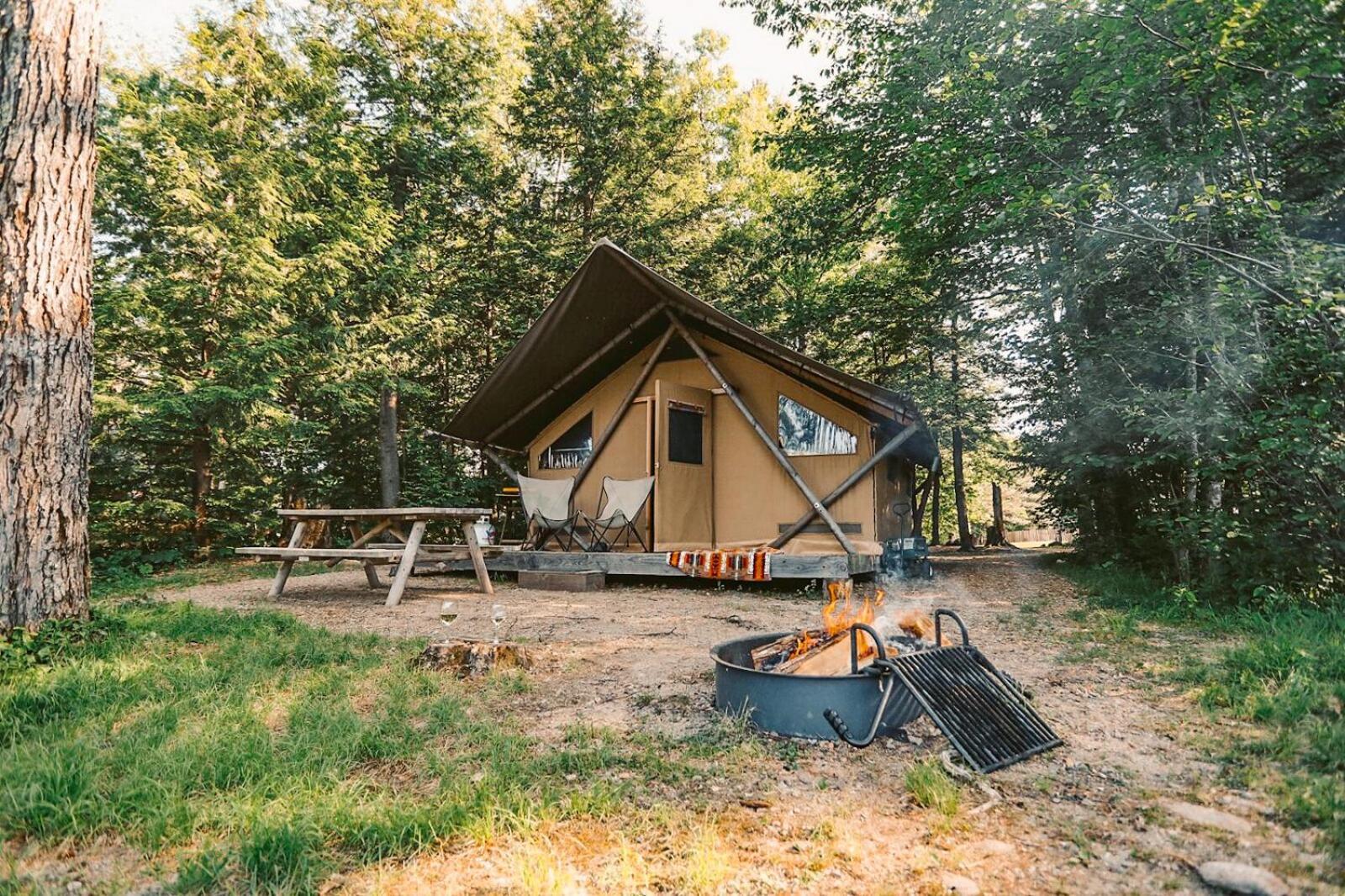 Huttopia White Mountains Albany Екстер'єр фото